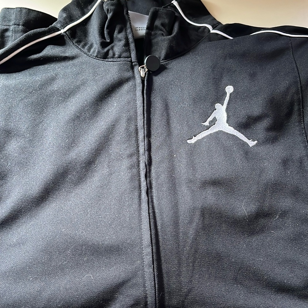 Michael Jordan lightweight jacket. In Large. Used good condition.